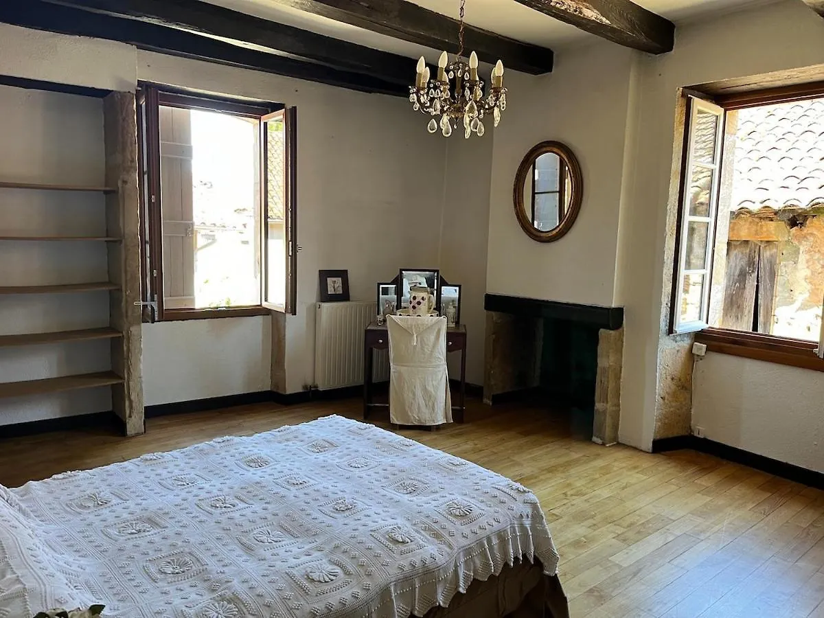 Deconnected Village House Cardaillac